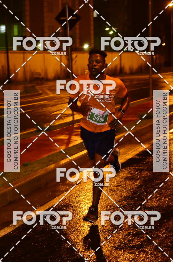Buy your photos of the eventLuminous Run on Fotop