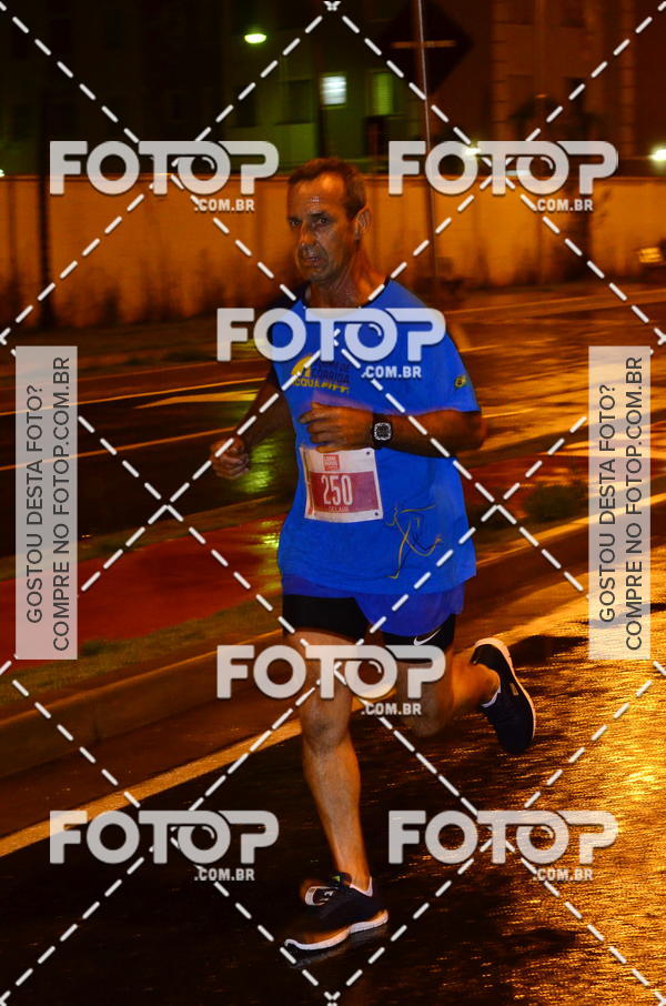 Buy your photos of the eventLuminous Run on Fotop