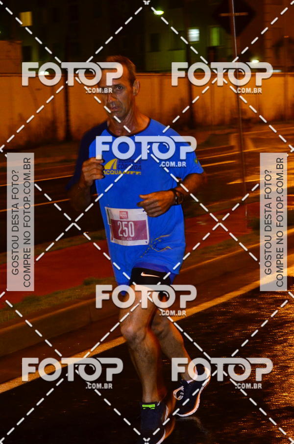 Buy your photos of the eventLuminous Run on Fotop
