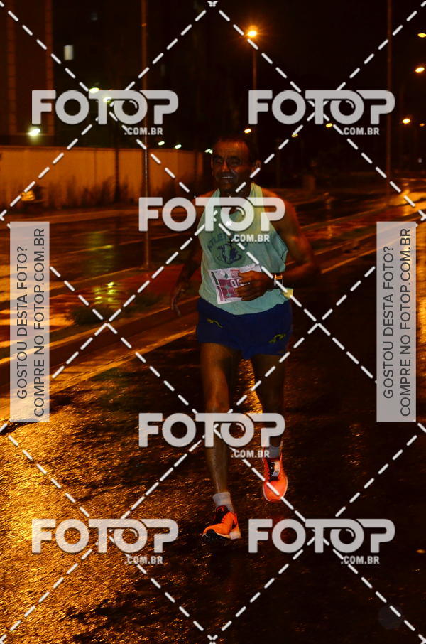 Buy your photos of the eventLuminous Run on Fotop