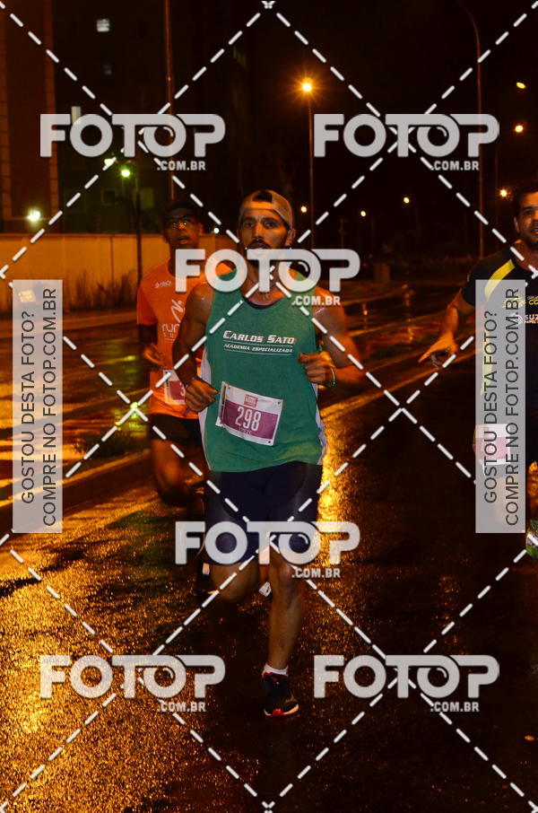 Buy your photos of the eventLuminous Run on Fotop