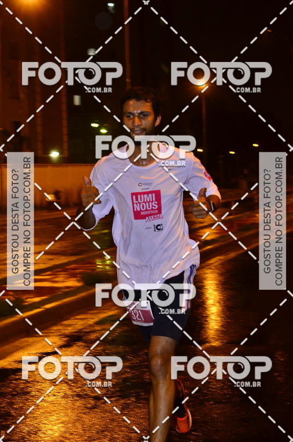Buy your photos of the eventLuminous Run on Fotop