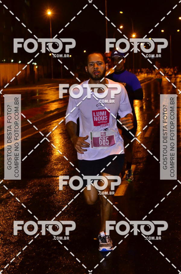 Buy your photos of the eventLuminous Run on Fotop