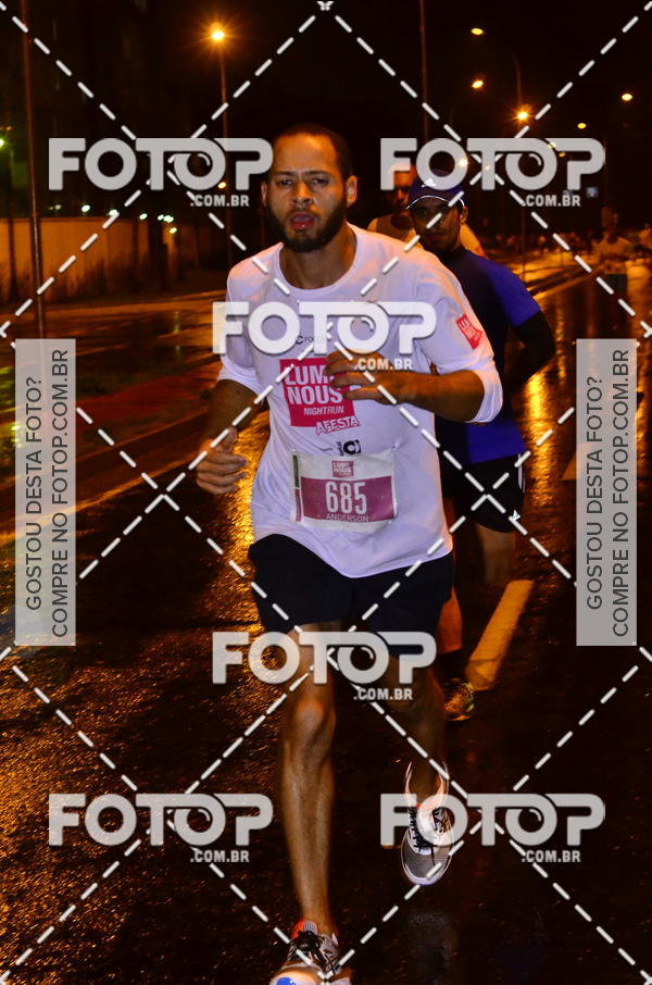 Buy your photos of the eventLuminous Run on Fotop