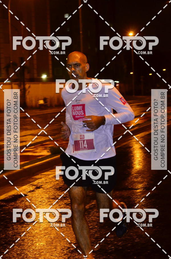 Buy your photos of the eventLuminous Run on Fotop
