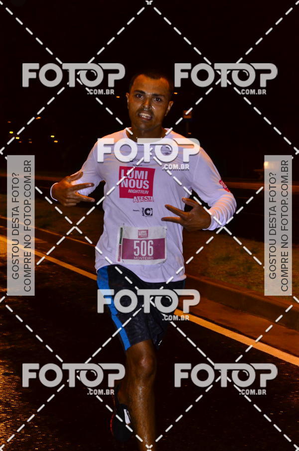Buy your photos of the eventLuminous Run on Fotop