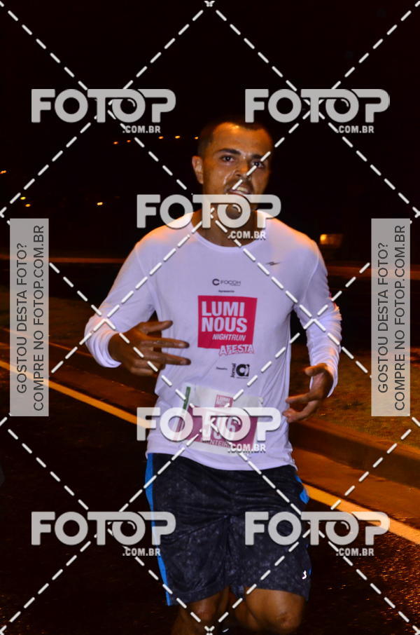 Buy your photos of the eventLuminous Run on Fotop