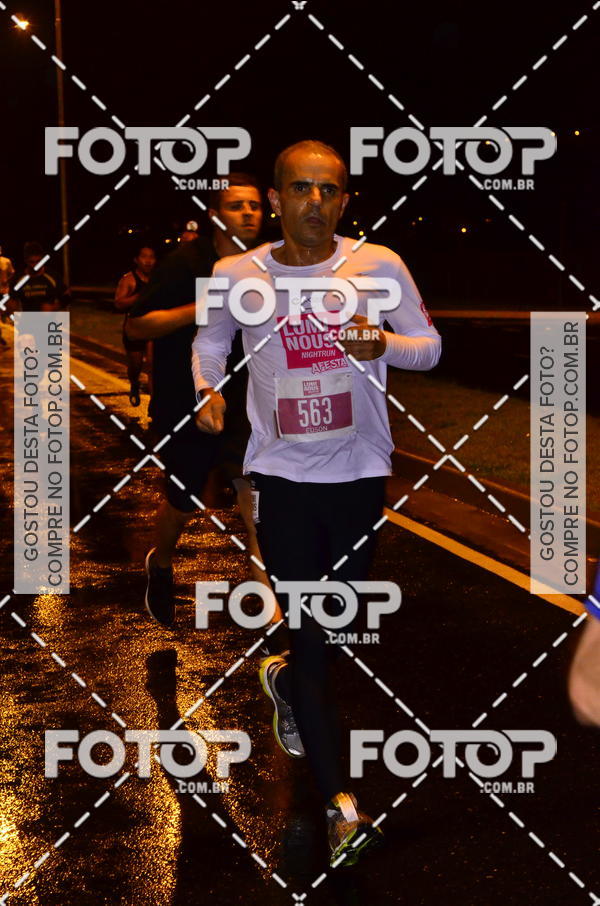 Buy your photos of the eventLuminous Run on Fotop
