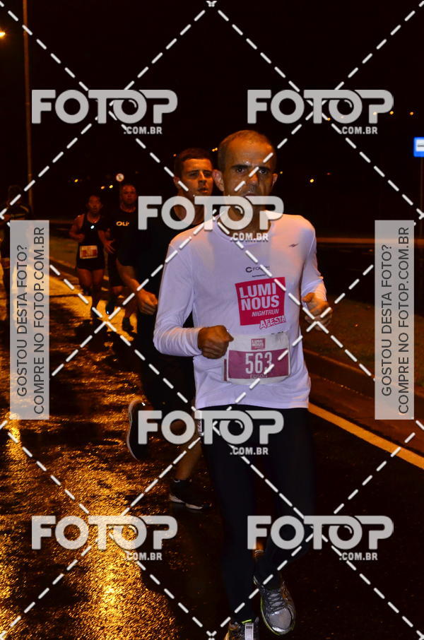 Buy your photos of the eventLuminous Run on Fotop