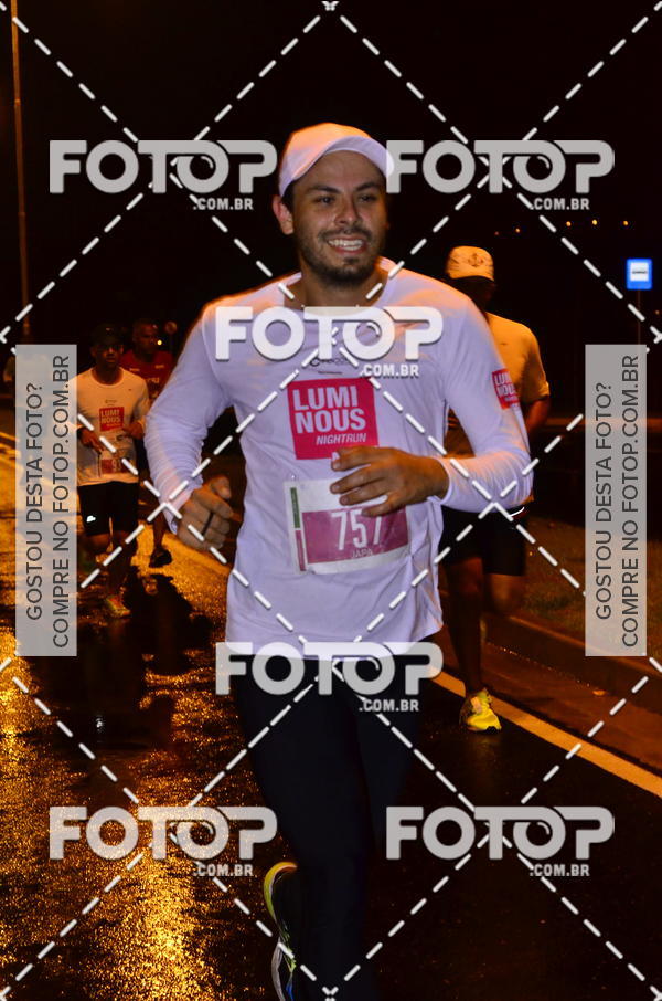 Buy your photos of the eventLuminous Run on Fotop