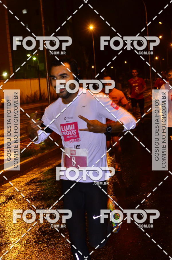 Buy your photos of the eventLuminous Run on Fotop