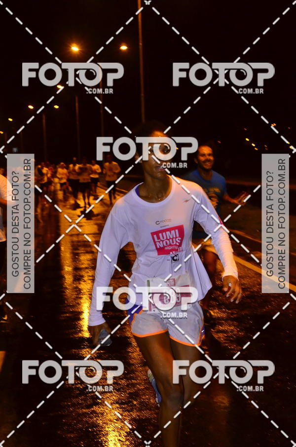 Buy your photos of the eventLuminous Run on Fotop