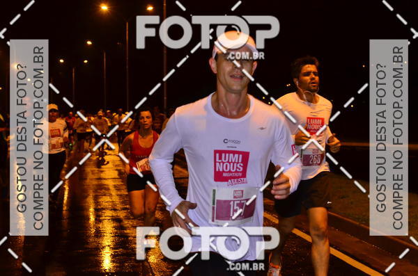 Buy your photos of the eventLuminous Run on Fotop