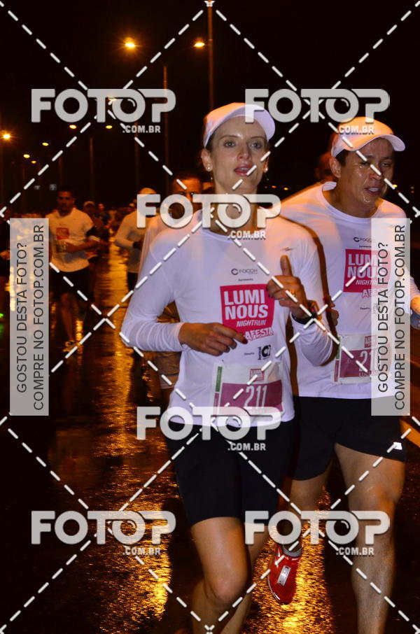 Buy your photos of the eventLuminous Run on Fotop