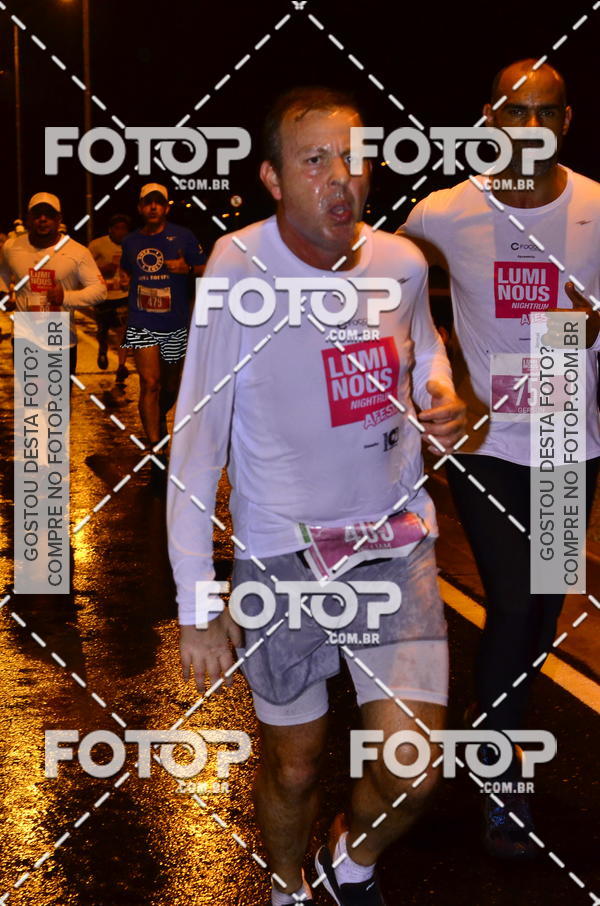 Buy your photos of the eventLuminous Run on Fotop