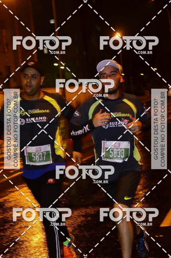 Buy your photos of the eventLuminous Run on Fotop