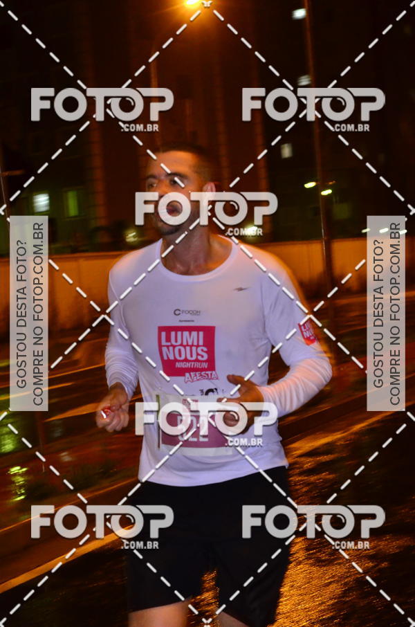 Buy your photos of the eventLuminous Run on Fotop
