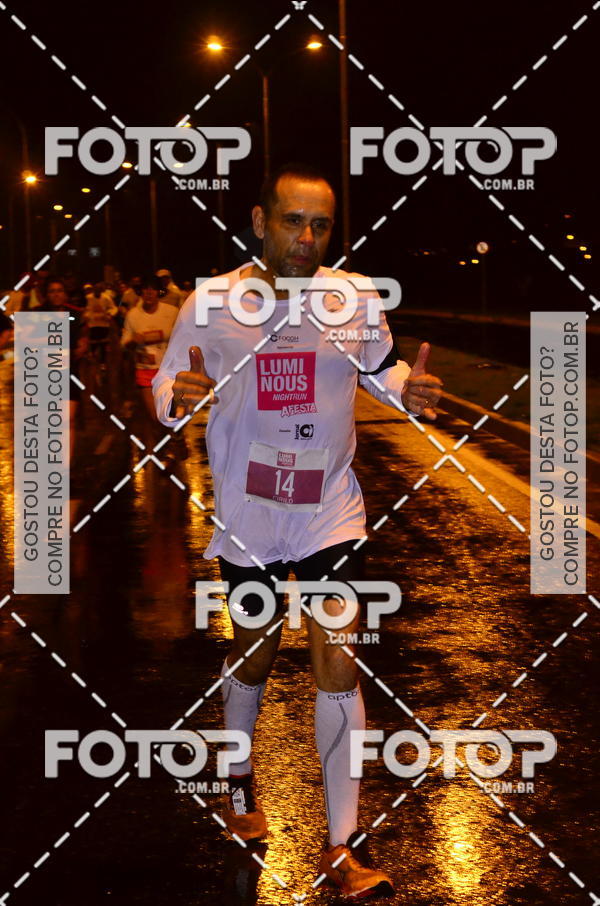 Buy your photos of the eventLuminous Run on Fotop