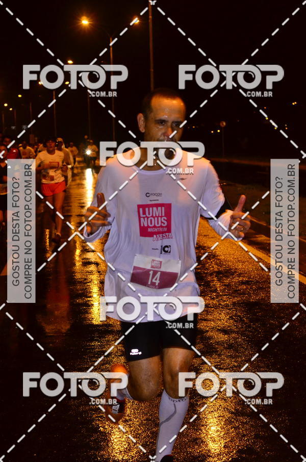 Buy your photos of the eventLuminous Run on Fotop