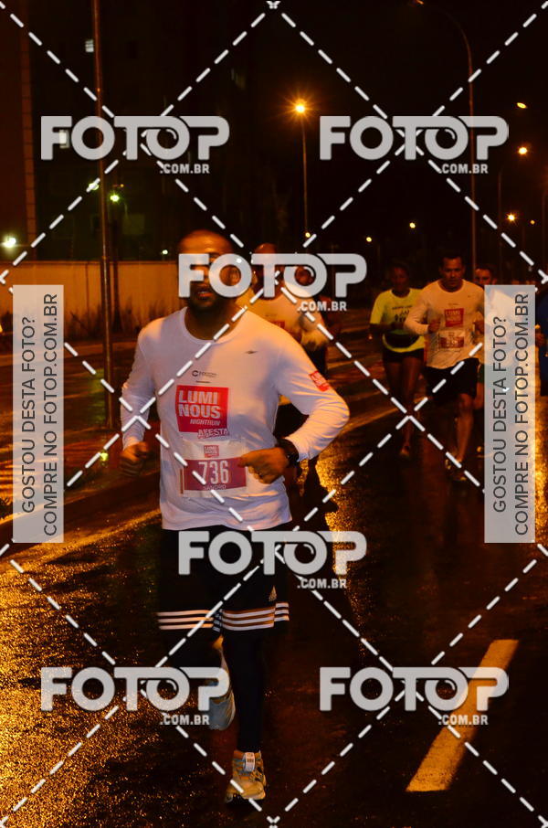 Buy your photos of the eventLuminous Run on Fotop