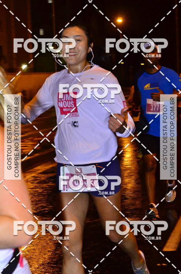 Buy your photos of the eventLuminous Run on Fotop