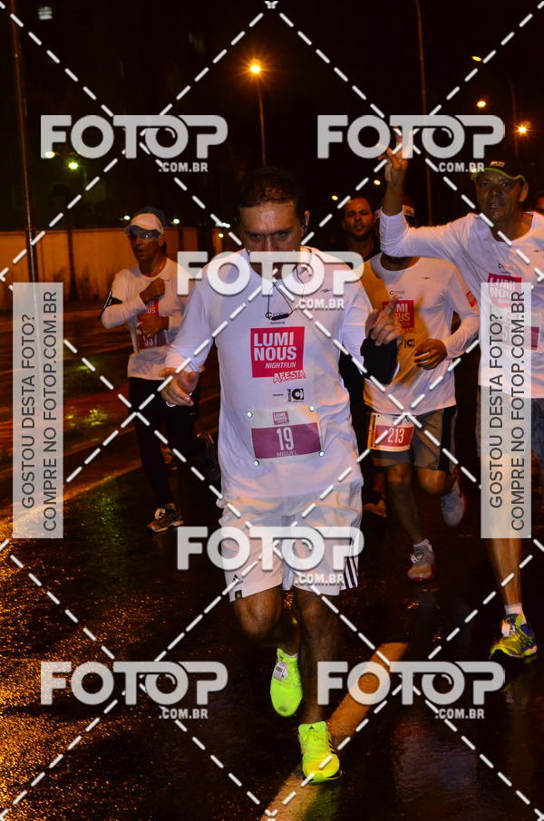 Buy your photos of the eventLuminous Run on Fotop