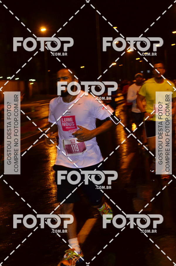 Buy your photos of the eventLuminous Run on Fotop