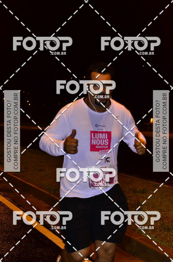 Buy your photos of the eventLuminous Run on Fotop