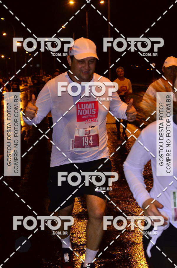 Buy your photos of the eventLuminous Run on Fotop
