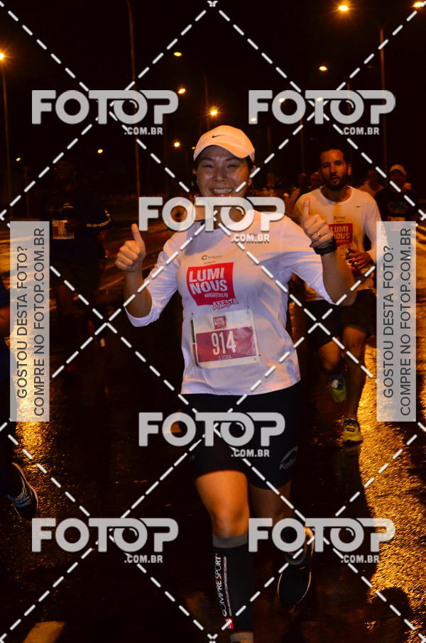 Buy your photos of the eventLuminous Run on Fotop