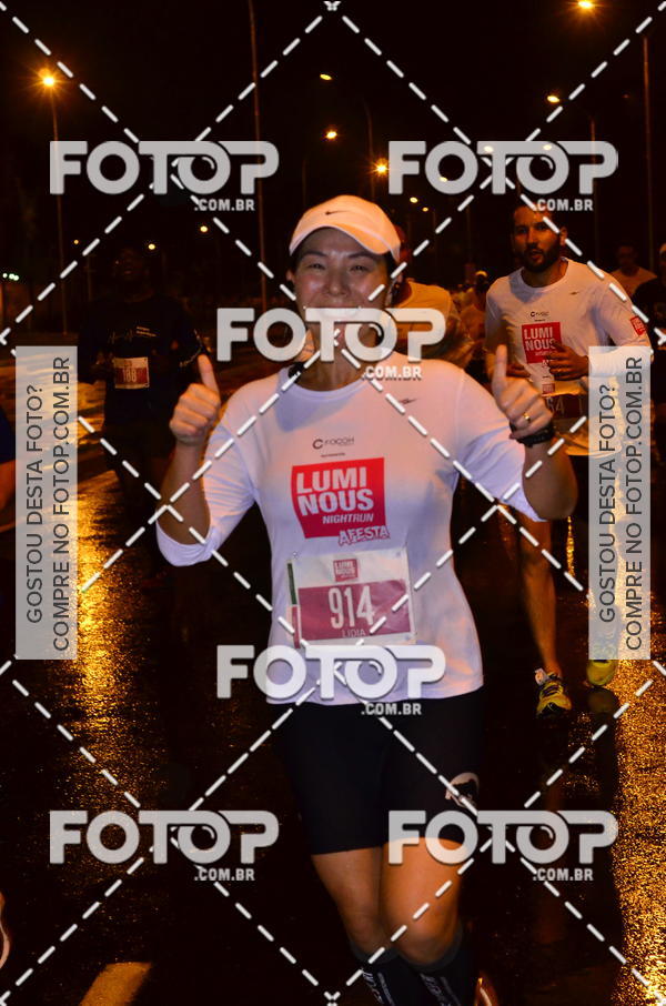 Buy your photos of the eventLuminous Run on Fotop