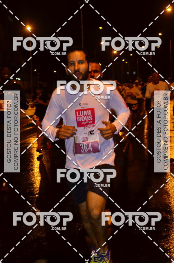 Buy your photos of the eventLuminous Run on Fotop
