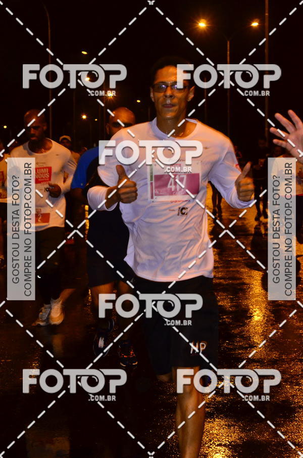 Buy your photos of the eventLuminous Run on Fotop
