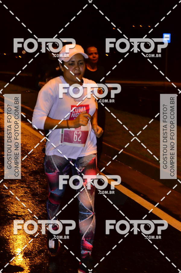 Buy your photos of the eventLuminous Run on Fotop