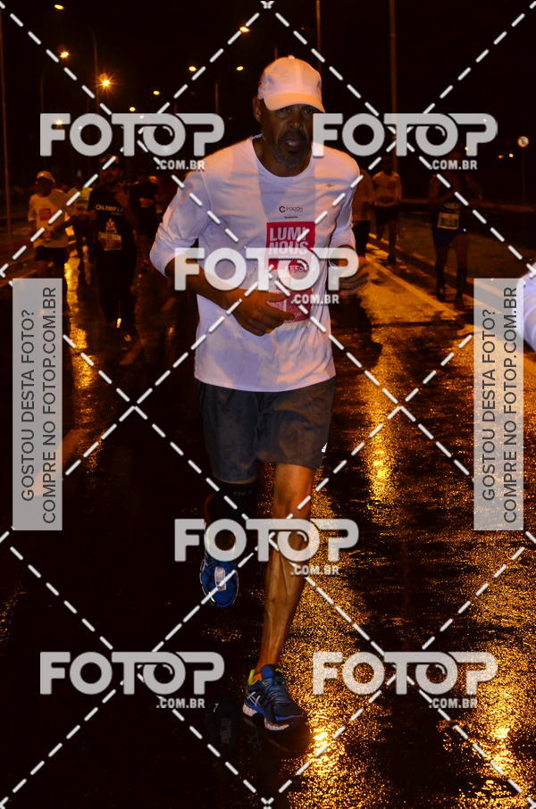 Buy your photos of the eventLuminous Run on Fotop