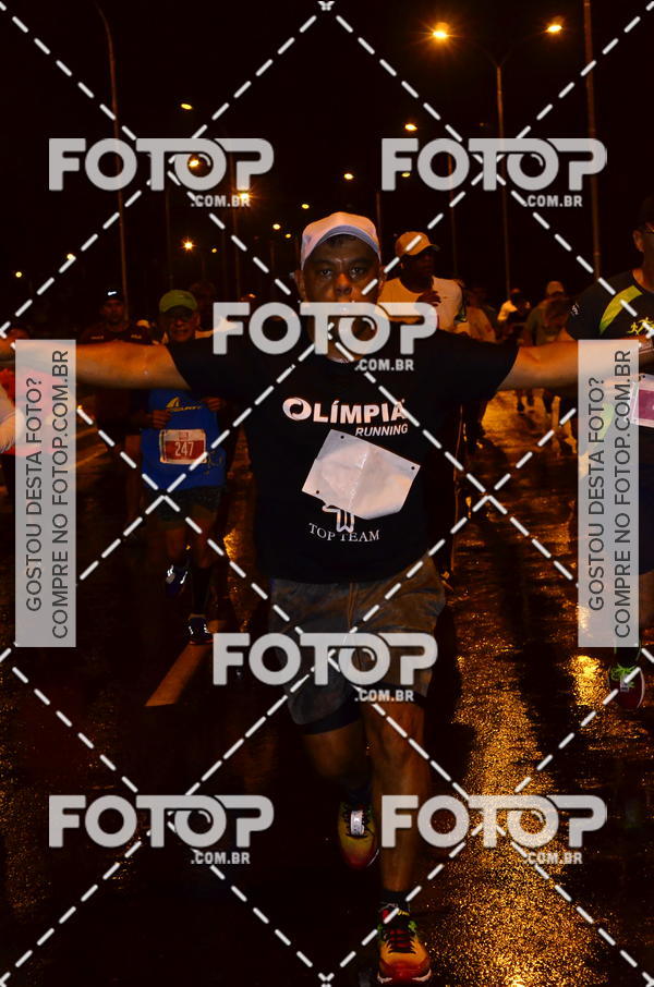 Buy your photos of the eventLuminous Run on Fotop