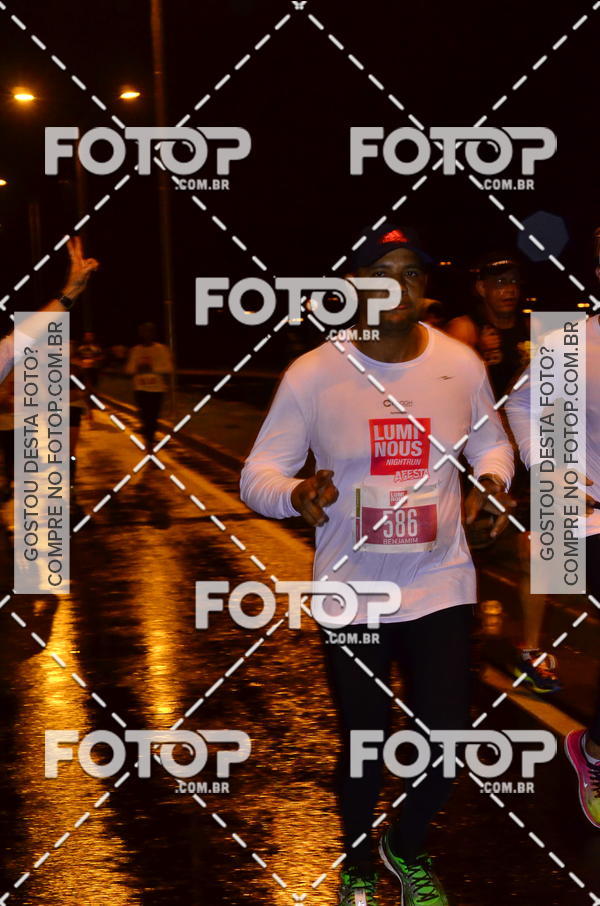 Buy your photos of the eventLuminous Run on Fotop