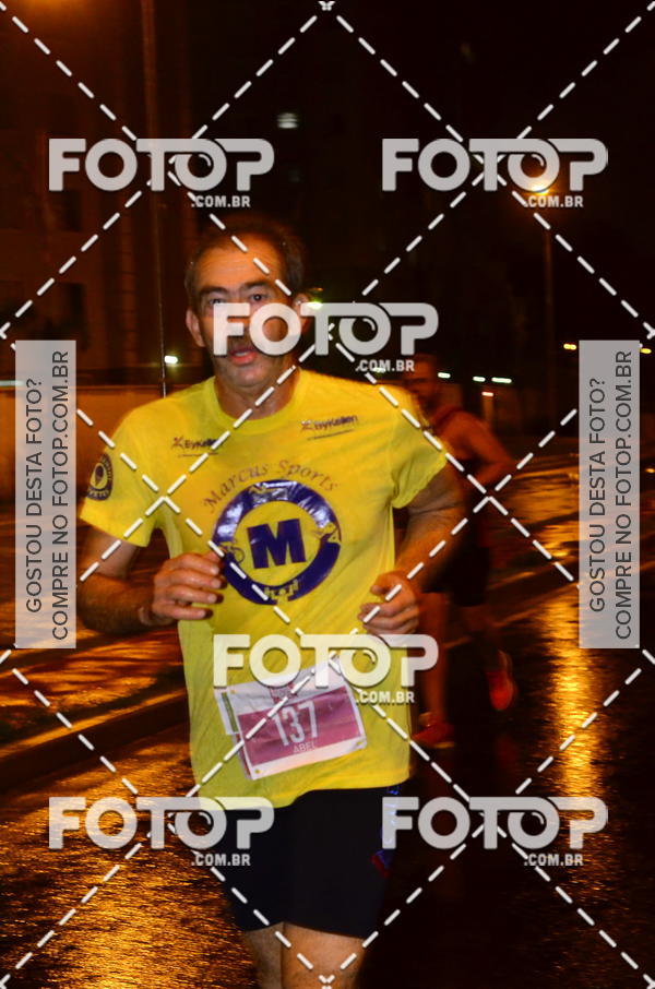 Buy your photos of the eventLuminous Run on Fotop