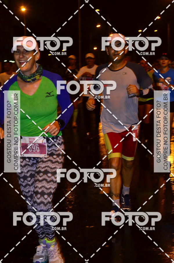 Buy your photos of the eventLuminous Run on Fotop