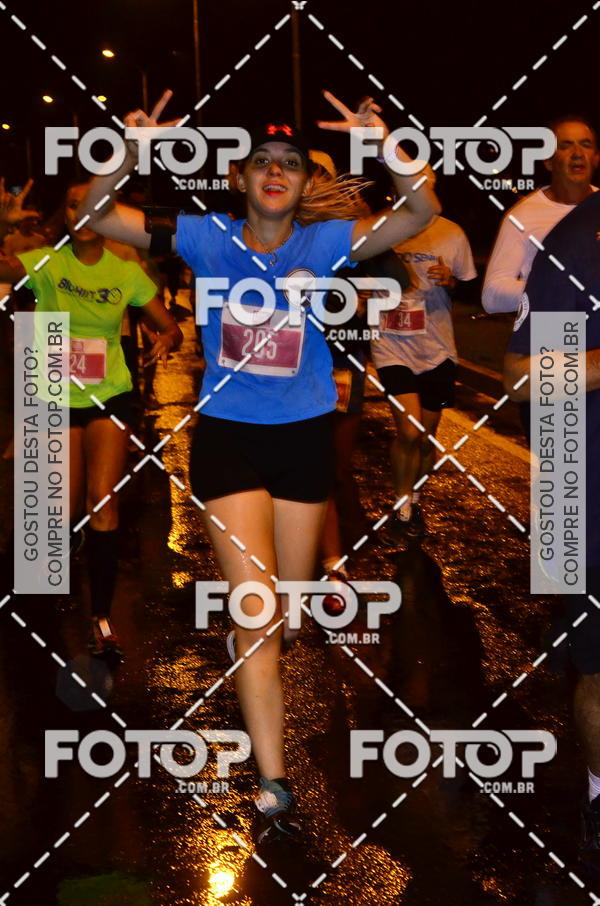 Buy your photos of the eventLuminous Run on Fotop