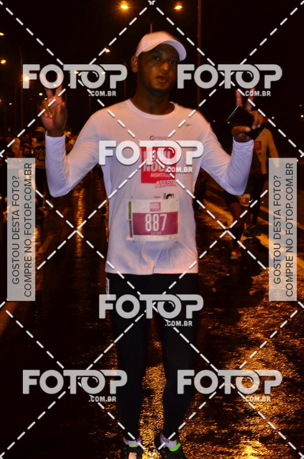 Buy your photos of the eventLuminous Run on Fotop