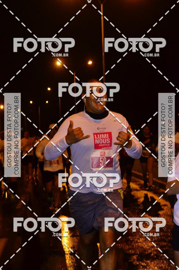 Buy your photos of the eventLuminous Run on Fotop
