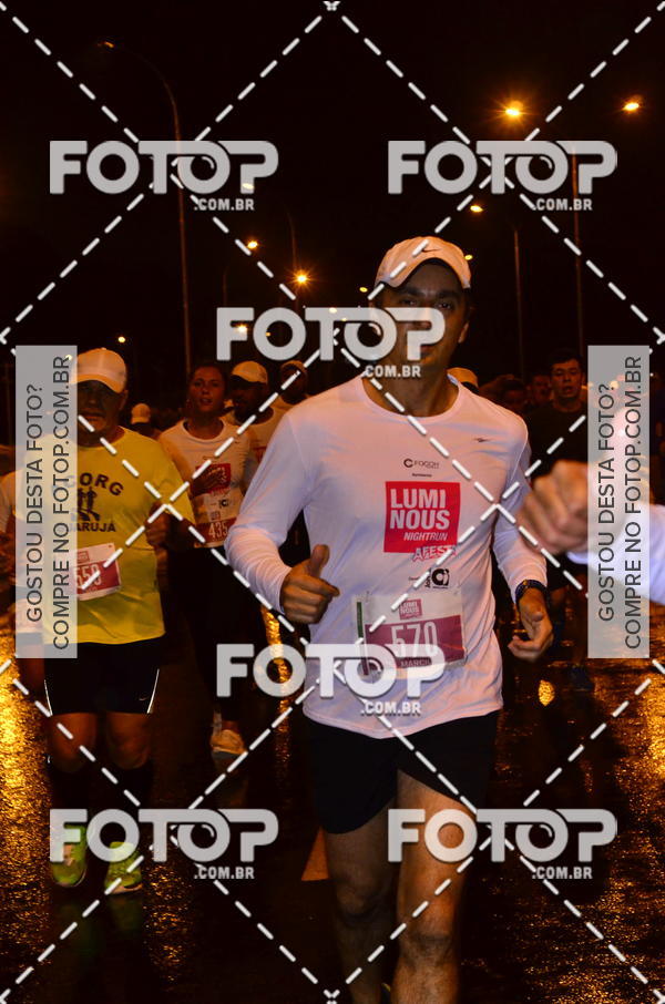 Buy your photos of the eventLuminous Run on Fotop