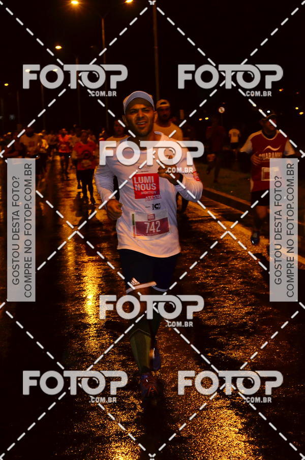 Buy your photos of the eventLuminous Run on Fotop