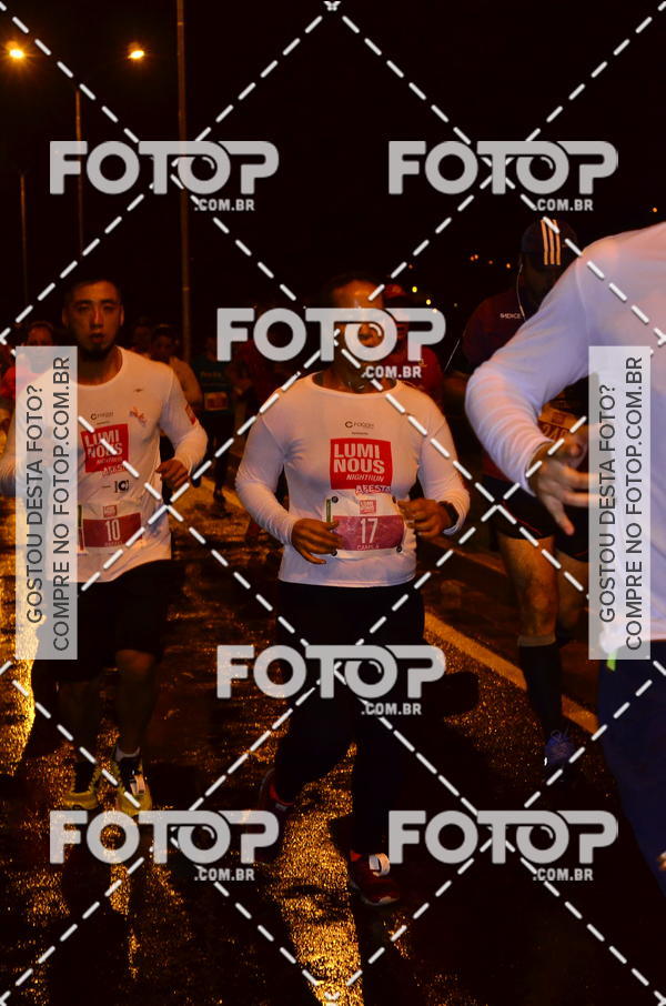 Buy your photos of the eventLuminous Run on Fotop