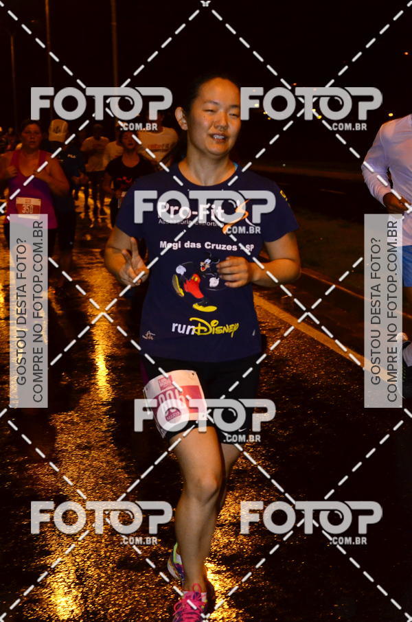 Buy your photos of the eventLuminous Run on Fotop