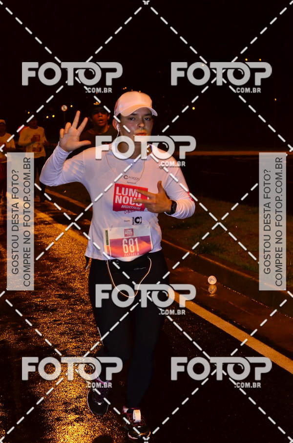 Buy your photos of the eventLuminous Run on Fotop