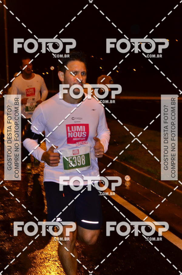 Buy your photos of the eventLuminous Run on Fotop