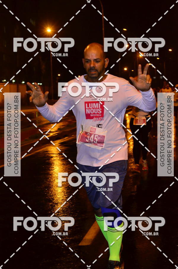 Buy your photos of the eventLuminous Run on Fotop