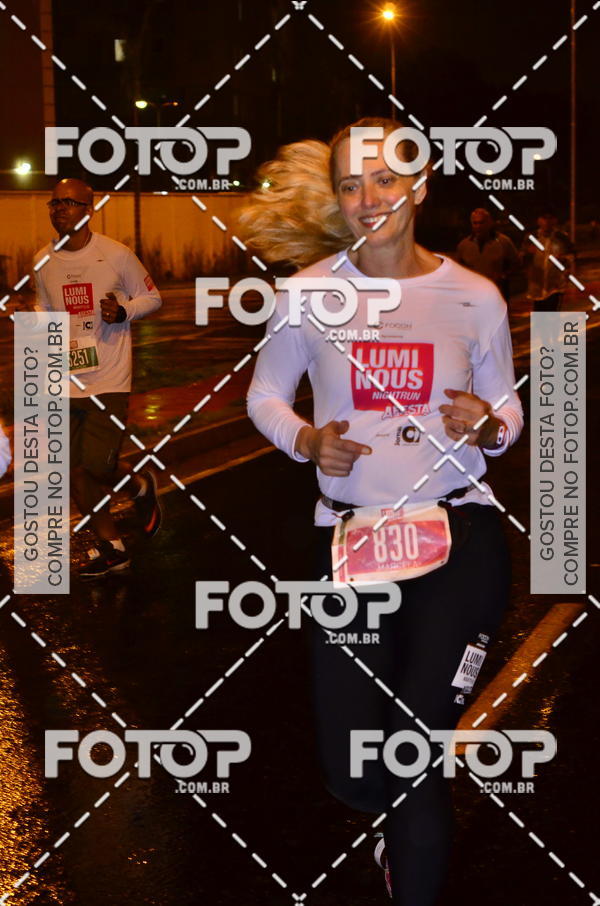 Buy your photos of the eventLuminous Run on Fotop